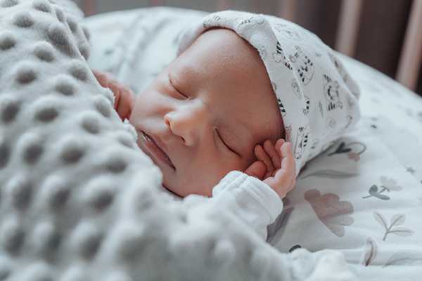 Sleep Shaping: How to establish healthy sleep habits for baby