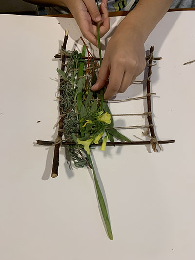 Nature Art & Craft - Winter Twig Weaving 