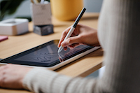 Wacom One 12 pen on screen side view 2