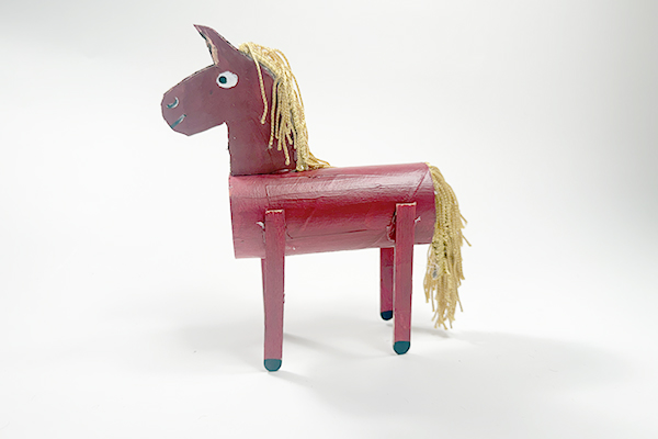 red horse before accents 2619