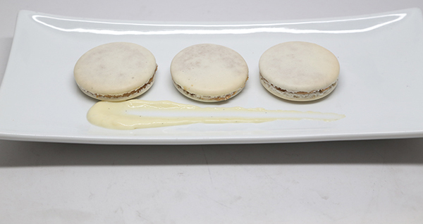 macaron cookies