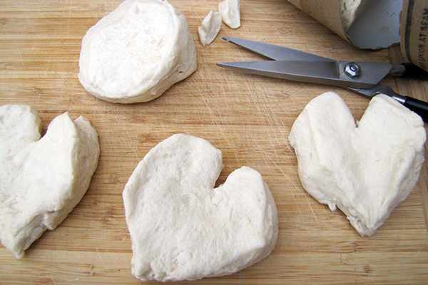 Cuttting the dough.