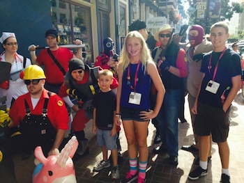 outside comic con copy