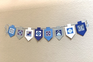 Art with Alyssa: Dreidel Garland