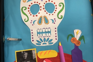 Día de los Muertos Door Decoration for Families