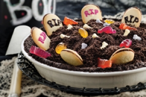 Spooky Graveyard Pie