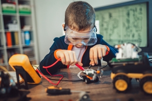 Full STEAM Ahead: 15-Minute STEM Activities